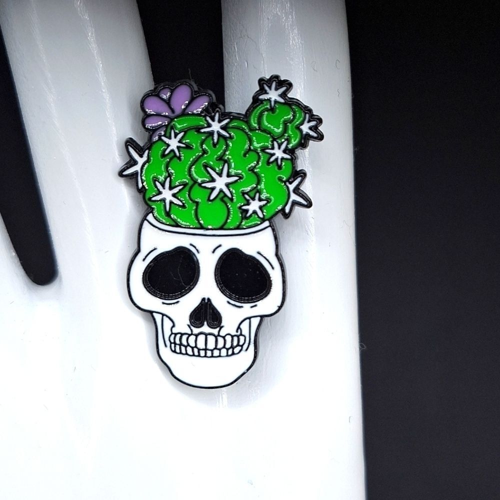 Skull cactus flower pin